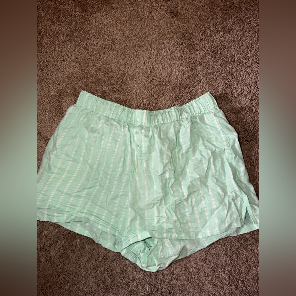Trendy green and white stripped shorts